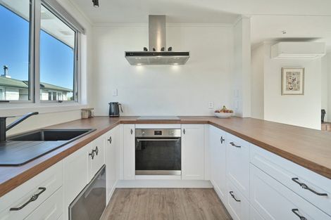 Photo of property in 45 Elliott Crescent, Havelock North, 4130