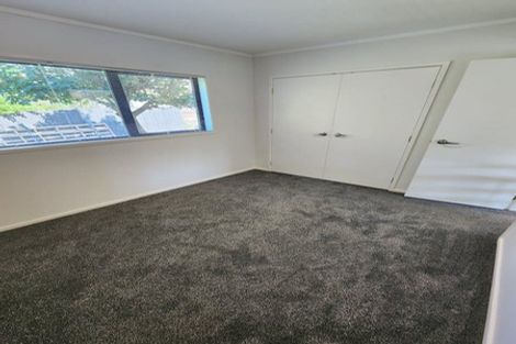 Photo of property in 25 Caspian Close, New Lynn, Auckland, 0600