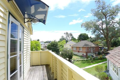 Photo of property in 18 Connolly Avenue, Mount Roskill, Auckland, 1041