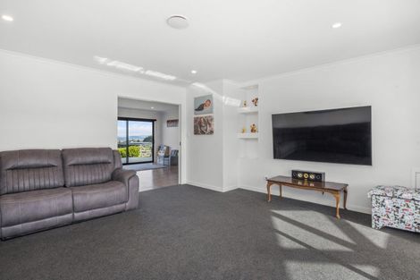 Photo of property in 66 Todd Duncan Drive, Hamurana, Rotorua, 3096