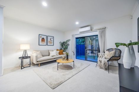 Photo of property in 1/4 Charlenne Close, Ranui, Auckland, 0612