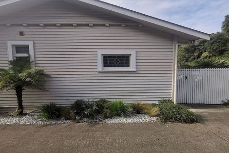 Photo of property in 53 Shakespeare Road, Bluff Hill, Napier, 4110