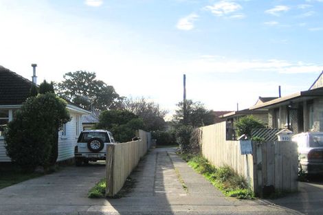 Photo of property in 1106 Cunningham Crescent, Mayfair, Hastings, 4122