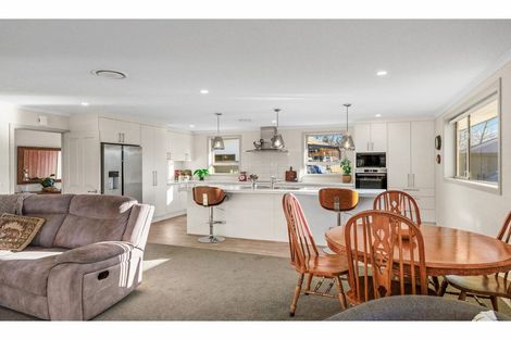 Photo of property in 5 Kinnaird Close, Alexandra, 9320