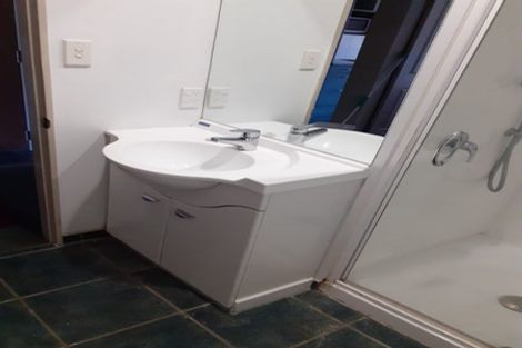 Photo of property in Atrium Towers, 5r/154 The Terrace, Wellington Central, Wellington, 6011