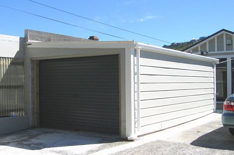 Photo of property in 132 Clyde Street, Island Bay, Wellington, 6023