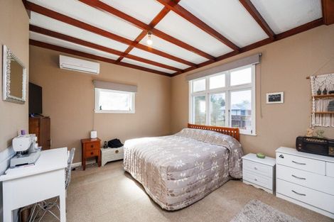 Photo of property in 42 Shamrock Street, Takaro, Palmerston North, 4412