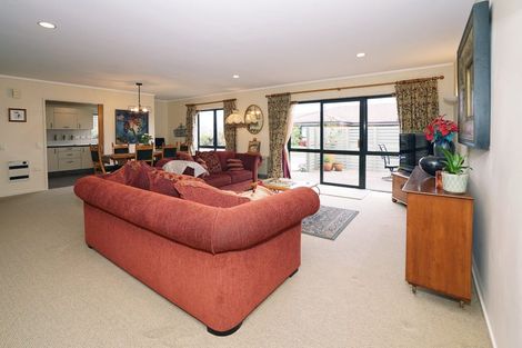 Photo of property in 54 Grosvenor Gardens, Flagstaff, Hamilton, 3210