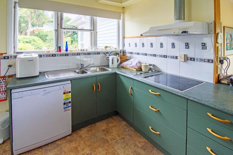 Photo of property in 13 Queen Alexandra Street, Lansdowne, Masterton, 5810