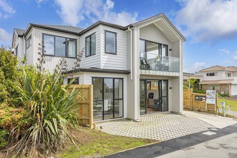 Photo of property in 744 East Coast Road, Pinehill, Auckland, 0630