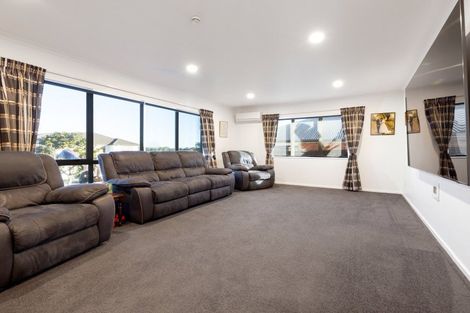 Photo of property in 17 Strathconnan Court, Rototuna, Hamilton, 3210