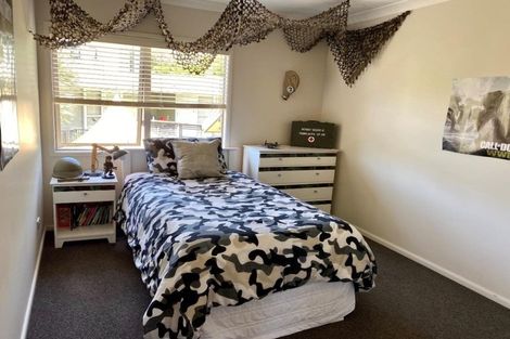 Photo of property in 2 William Souter Street, Forrest Hill, Auckland, 0620