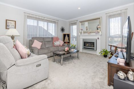 Photo of property in 16 Carlingford Rise, Dinsdale, Hamilton, 3204