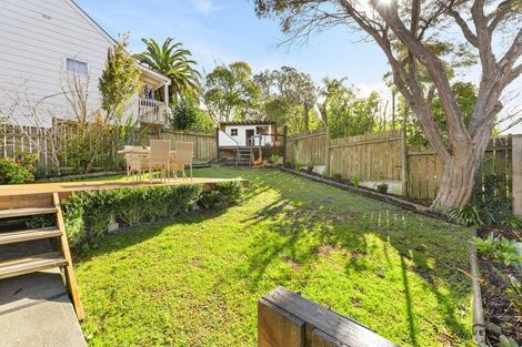 Photo of property in 2/21 Kashmir Road, Glen Eden, Auckland, 0602