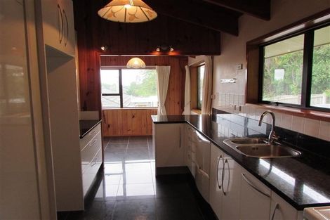 Photo of property in 38 Archers Road, Glenfield, Auckland, 0629