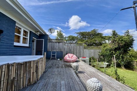 Photo of property in 1/16 Roseburn Place, Pakuranga, Auckland, 2010