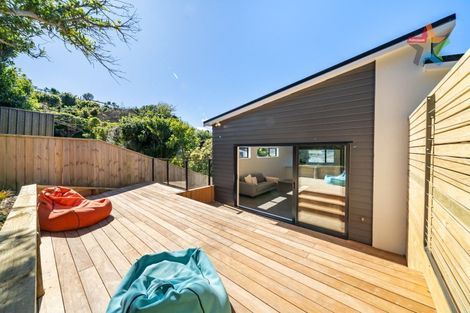 Photo of property in 11e Barberry Grove, Maungaraki, Lower Hutt, 5010