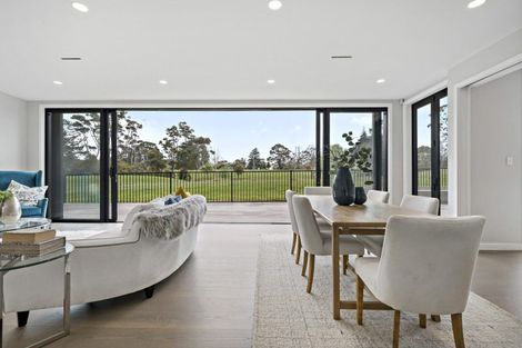 Photo of property in 14 Third Fairway Place, Albany, Auckland, 0632