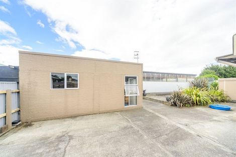 Photo of property in 5 Tararua Terrace, Cloverlea, Palmerston North, 4412