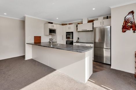 Photo of property in 26 Key West Drive, One Tree Point, 0118