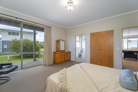 Photo of property in 16 Endeavour Place, Cooks Beach, Whitianga, 3591