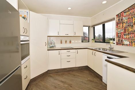 Photo of property in 54 Grosvenor Gardens, Flagstaff, Hamilton, 3210