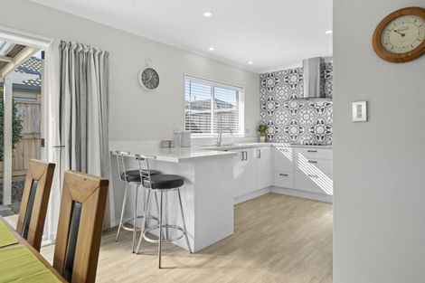 Photo of property in 2 Lasiandra Place, Mount Maunganui, 3116