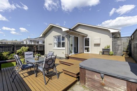 Photo of property in 317 Carrington Street, Vogeltown, New Plymouth, 4310