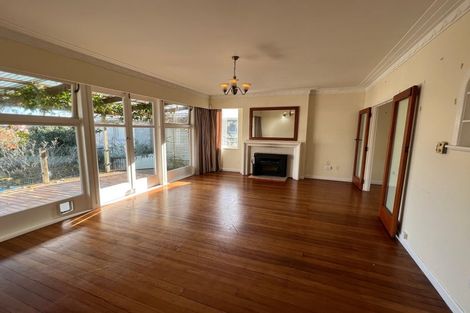 Photo of property in 9 Lewis Road, Pakuranga, Auckland, 2010