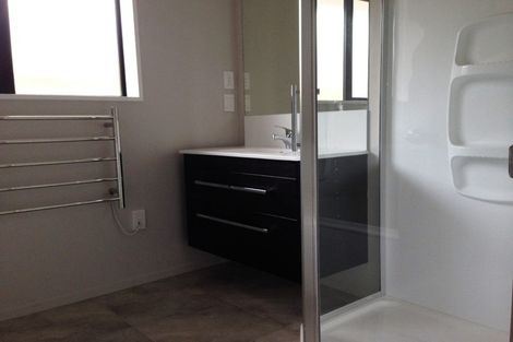 Photo of property in 17 Ashboult Street, Halswell, Christchurch, 8025