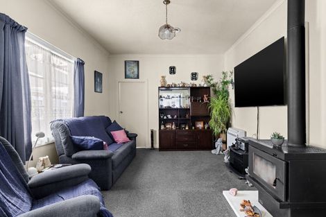 Photo of property in 424 Massey Street, Akina, Hastings, 4122