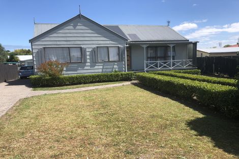 Photo of property in 3 Iris Place, Clendon Park, Auckland, 2103