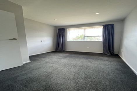 Photo of property in 20 Woolwich Close, Whitby, Porirua, 5024