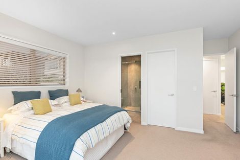 Photo of property in 44 Saint Andrews Hill Road, Mount Pleasant, Christchurch, 8081