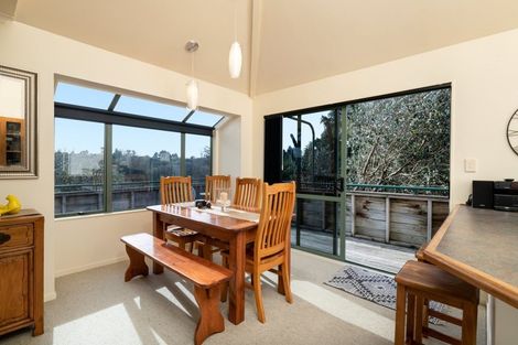 Photo of property in 7 Lagoon Place, Poike, Tauranga, 3112