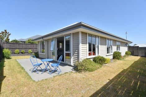 Photo of property in 8 Pimlico Place, Rangiora, 7400