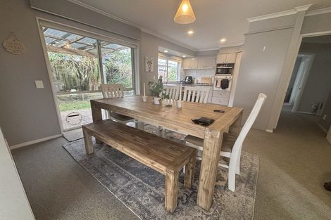 Photo of property in 86 Bob Charles Drive, Golflands, Auckland, 2013