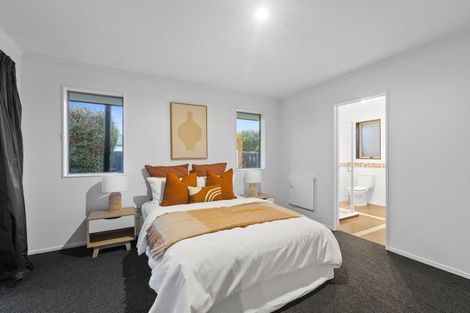 Photo of property in 24 James Drive, Woodend, 7610