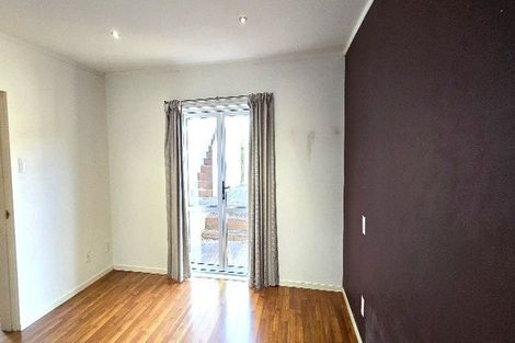 Photo of property in 2/167 Coronation Road, Hillcrest, Auckland, 0627