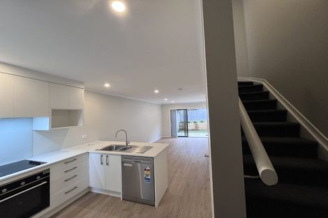 Photo of property in 11/125b Metcalfe Road, Ranui, Auckland, 0612