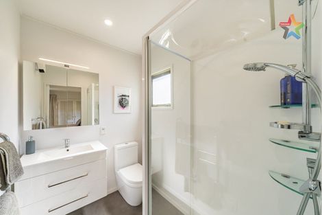 Photo of property in 2 Stanhope Grove, Korokoro, Lower Hutt, 5012