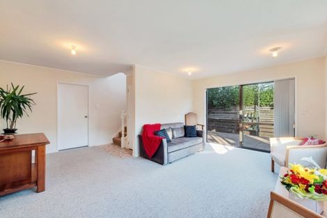 Photo of property in 4a Park Estate Road, Rosehill, Papakura, 2113