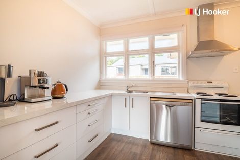 Photo of property in 192 Main Road South, Green Island, Dunedin, 9018