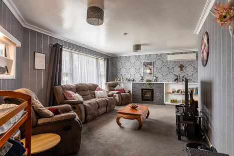 Photo of property in 15 Fox Street, Woodville, 4920