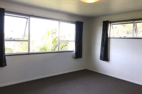 Photo of property in 32 Roick Parade, Glen Eden, Auckland, 0602