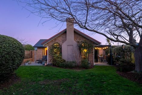 Photo of property in 17 Evergreen Place, Parklands, Christchurch, 8083