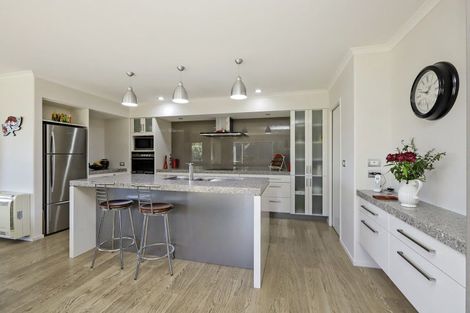 Photo of property in 3 Flers Place, Taradale, Napier, 4112