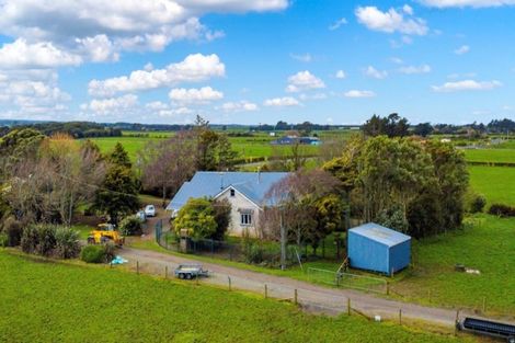 Photo of property in 2174 Eltham Road, Awatuna, Hawera, 4679