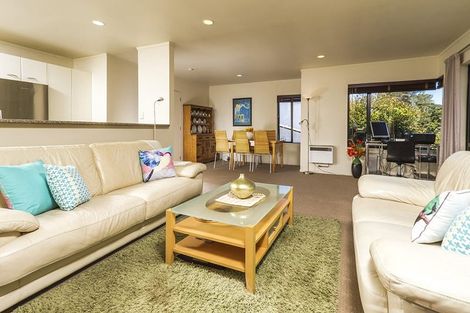 Photo of property in 19/19 Bush View Lane, Northcote Point, Auckland, 0627
