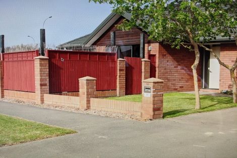 Photo of property in 58 Broadhaven Avenue, Parklands, Christchurch, 8083